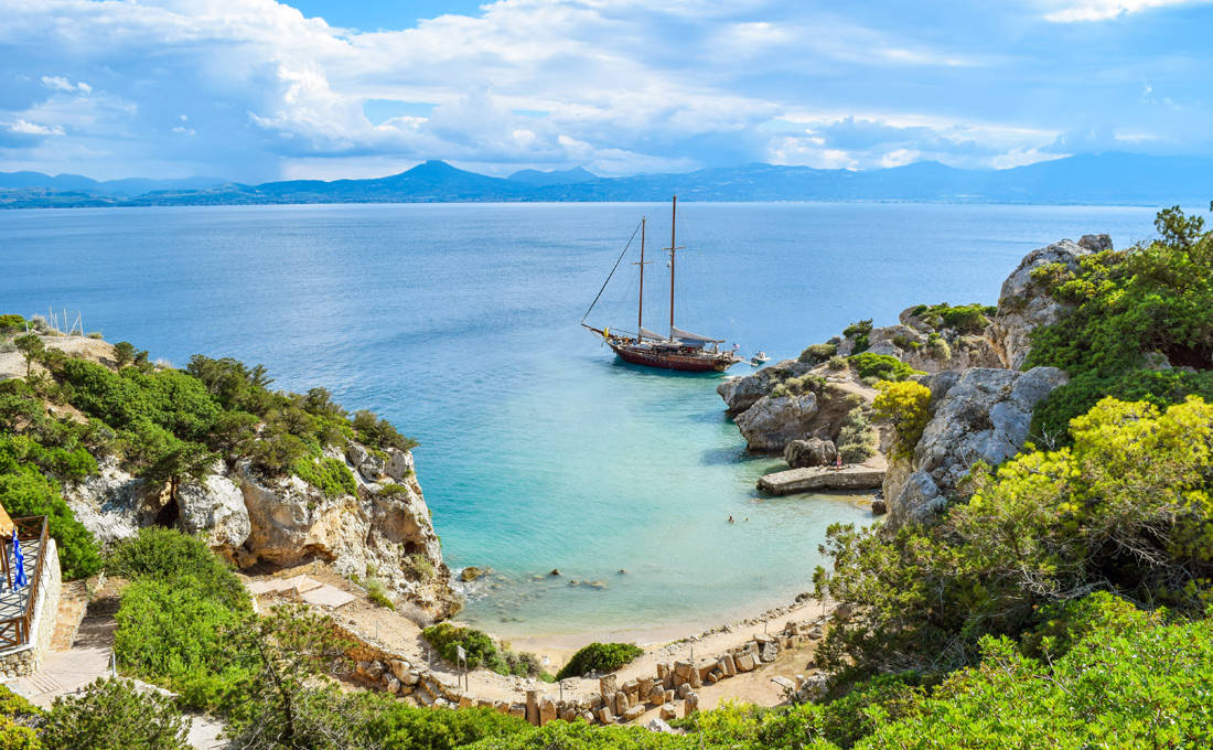 Η μυστική παραλία μία ανάσα από την Αθήνα