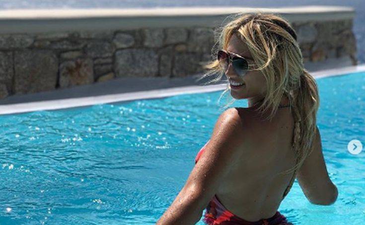 Η Κωνσταντίνα Σπυροπούλου αναστατώνει το Instagram με καυτό μαγιό