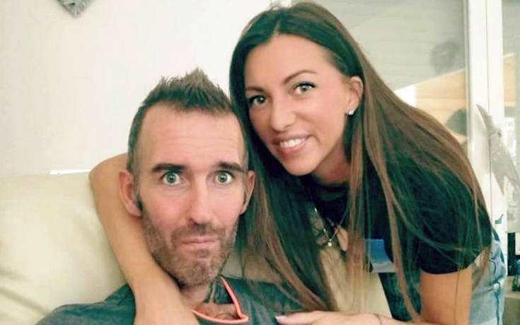 Ο Φερνάντο Ρίκσεν γιορτάζει τα γενέθλια της κόρης του παρόλο που ο χρόνος του τελειώνει