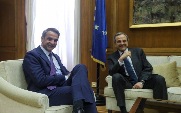 Οι προοπτικές της χώρας στο επίκεντρο της συνάντησης Μητσοτάκη – Σαμαρά