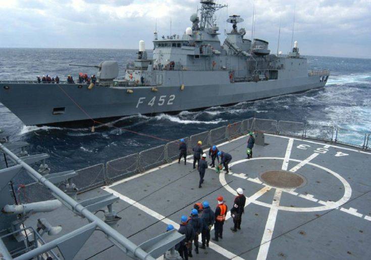 Μήνυμα στην Τουρκία με δύο πλοία του ελληνικού Πολεμικού Ναυτικού στην Κύπρο