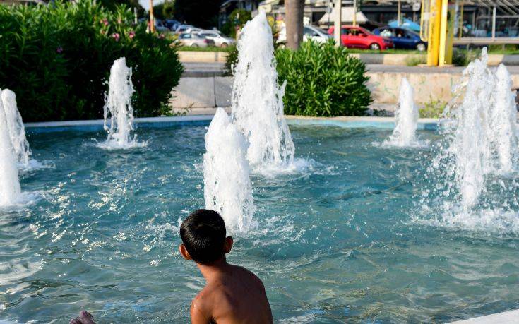 Καιρός: Καμίνι η χώρα, το θερμόμετρο θα ξεπεράσει τους 40 βαθμούς