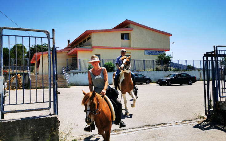 Εθνικές εκλογές 2019: Με τα άλογα στην κάλπη στο Ναύπλιο
