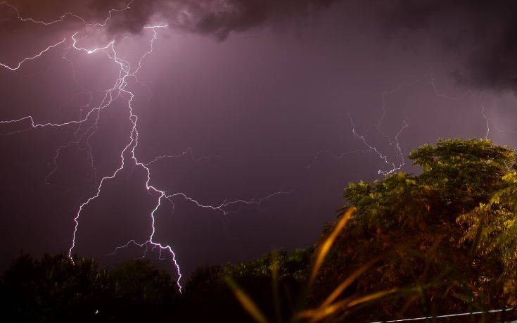 Καιρός: Ισχυρές καταιγίδες και χαλαζοπτώσεις από σήμερα το βράδυ στη Βόρεια Ελλάδα