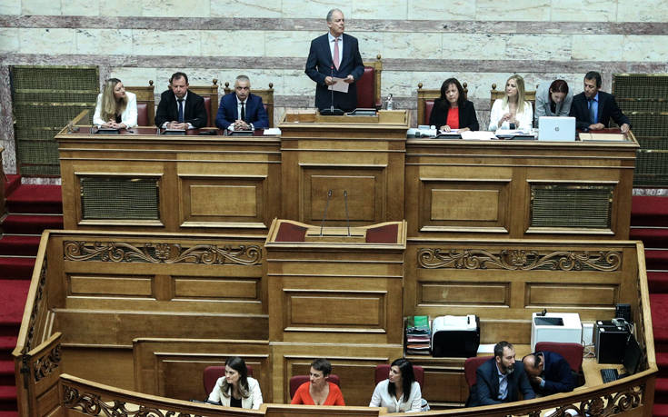 Ο Κώστας Τασούλας είναι ο νέος πρόεδρος της Βουλής με ρεκόρ ψήφων