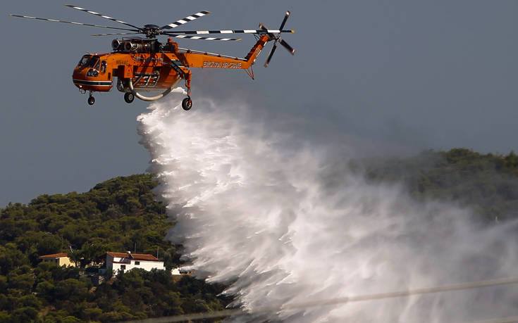 Φωτιά στην περιοχή των Καλαβρύτων