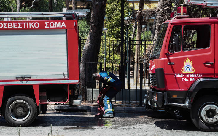 Υπό έλεγχο τέθηκε η φωτιά στον Ασπρόπυργο Αττικής