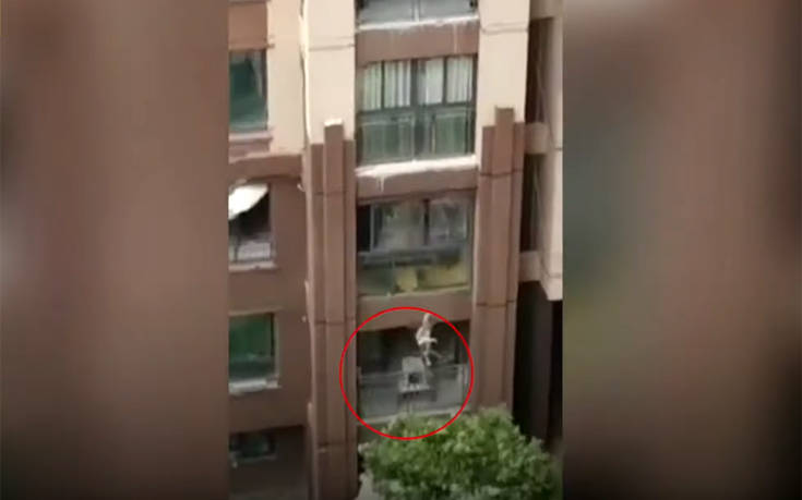 Ένα 3χρονο αγοράκι έπεσε από ύψος 5 ορόφων και επέζησε
