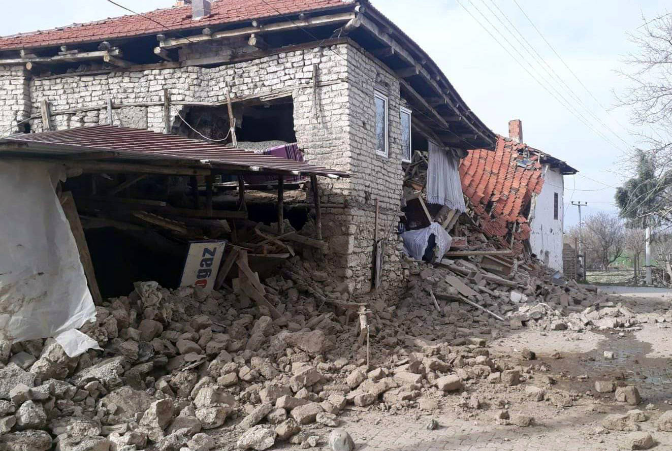 Φόβοι για 7,4 Ρίχτερ στην Κωνσταντινούπολη