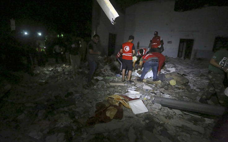 Μακελειό στη Λιβύη, 44 μετανάστες νεκροί από αεροπορικό βομβαρδισμό