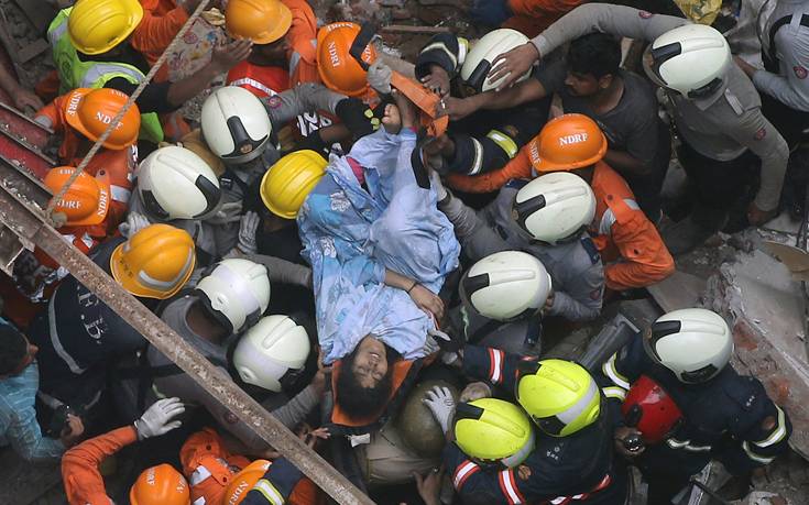 Στους 13 οι νεκροί από την κατάρρευση κτιρίου στην Ινδία