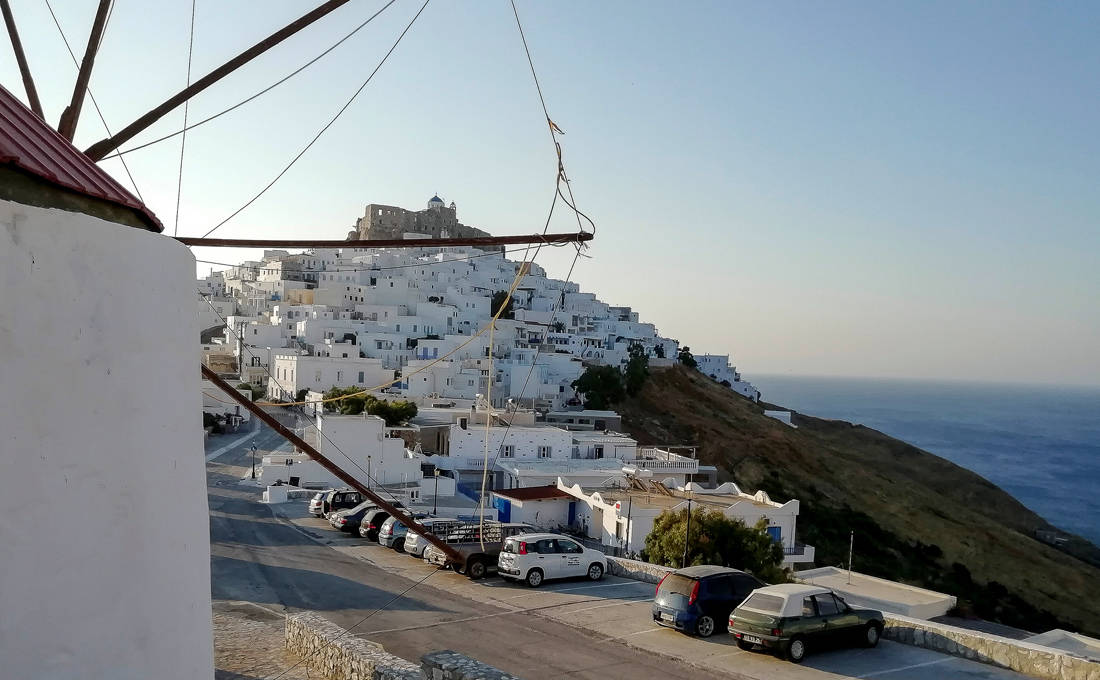 Κυκλαδίτικη αύρα στα Δωδεκάνησα