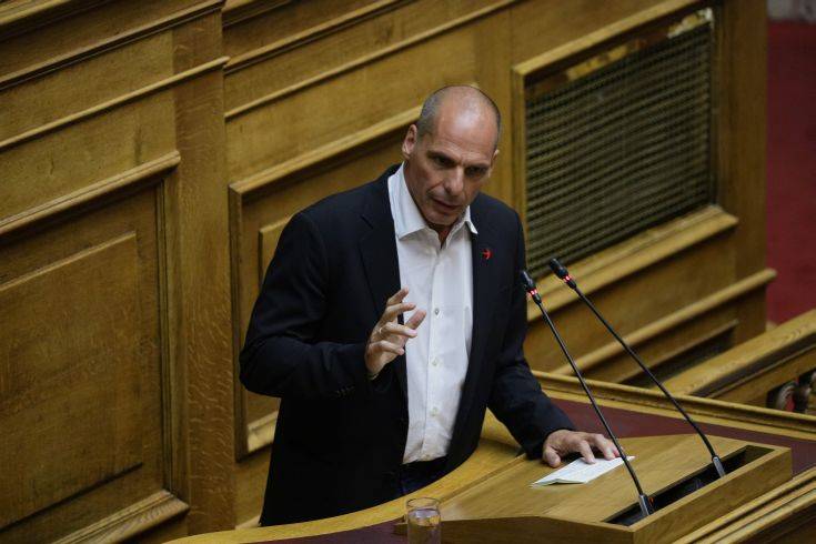 Βαρουφάκης: Δεν μπήκαμε στη Βουλή για να τιμήσουμε τον λαϊκισμό των κυβερνώντων