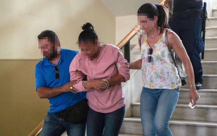 Προφυλακίστηκε η 44χρονη για τον θάνατο του συντρόφου της με ψαλίδι στην Κρήτη