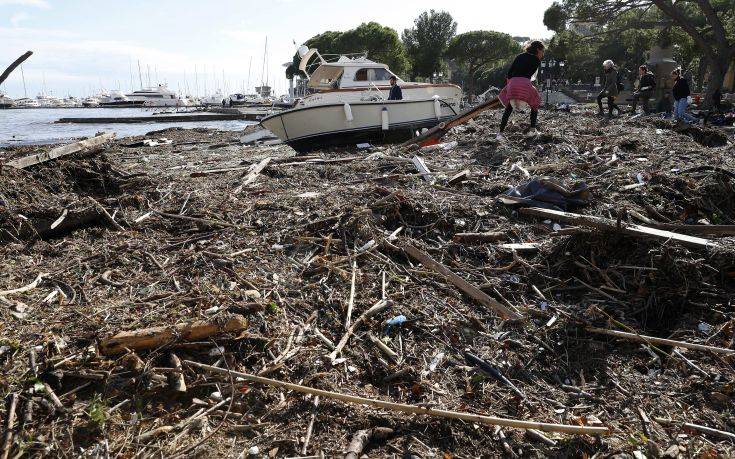 Ιταλία: Τρεις άνθρωποι έχασαν τη ζωή τους από ισχυρές βροχοπτώσεις