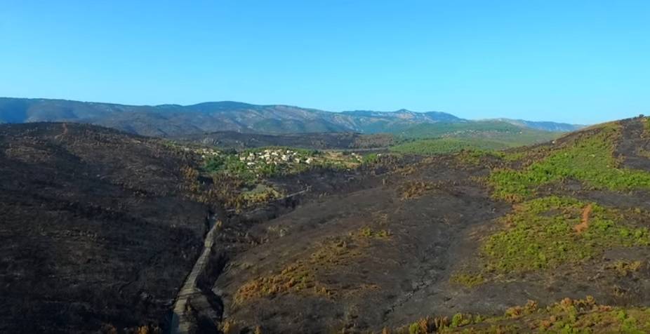 Το μαύρο αποτύπωμα της μεγάλης φωτιάς στην Εύβοια