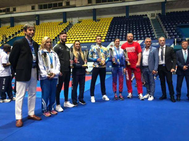 Η Μαριέττα Γαλανομάτη και ο Πρόδρομος Παπαδόπουλος κέρδισαν το χρυσό στο Ευρωπαϊκό Πρωτάθλημα πολεμικών τεχνών