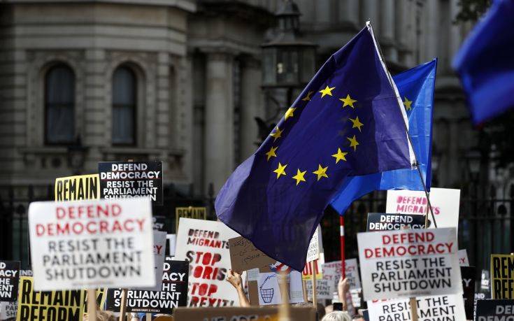 Διαψεύδει η ΕΕ τα περί «μεγάλης παραχώρησης» στη συμφωνία για το Brexit