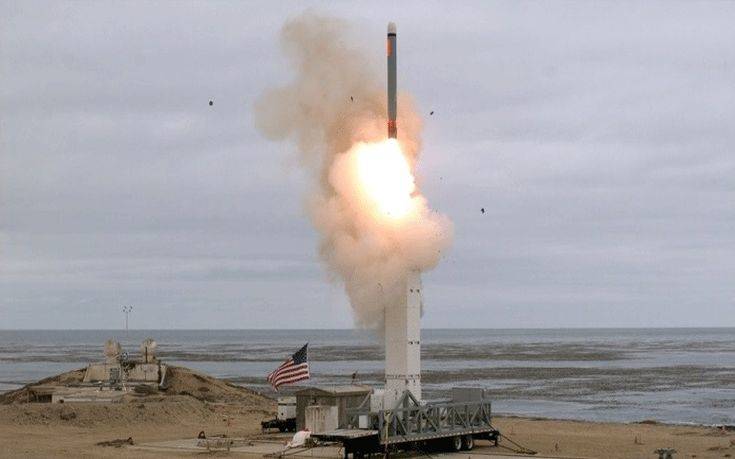 Σε δοκιμή συμβατικού πυραύλου μέσου βεληνεκούς προχώρησαν οι ΗΠΑ