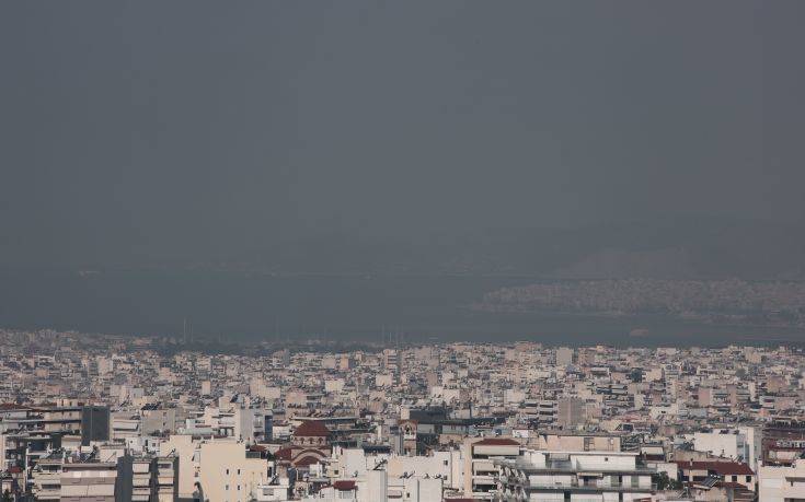 Πότε θα καθαρίσει η ατμόσφαιρα στην Αττική από τον καπνό της Εύβοιας