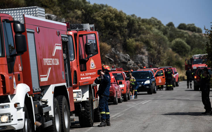 Φωτιά στη Χίο: Καλύτερη η κατάσταση &#8211; Συνεχίζουν να επιχειρούν επίγεια και εναέρια μέσα