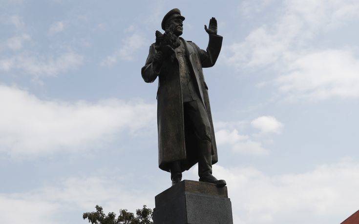 Κόντρα Πράγας- Μόσχας για το άγαλμα του «αιματοβαμμένου στρατάρχη»