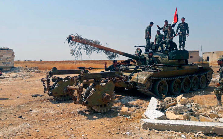 Κουρδικές και συριακές δυνάμεις απομακρύνονται από τα σύνορα με την Τουρκία