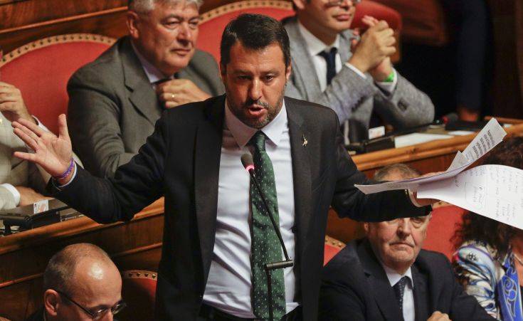 Ο Σαλβίνι κατηγορεί το Κίνημα των 5 Αστέρων για την κατάρρευση της ιταλικής κυβέρνησης