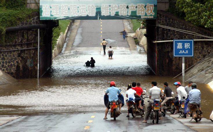 Σαρώνει τις κινεζικές ακτές ο τυφώνας Λέκιμα, 44 οι νεκροί