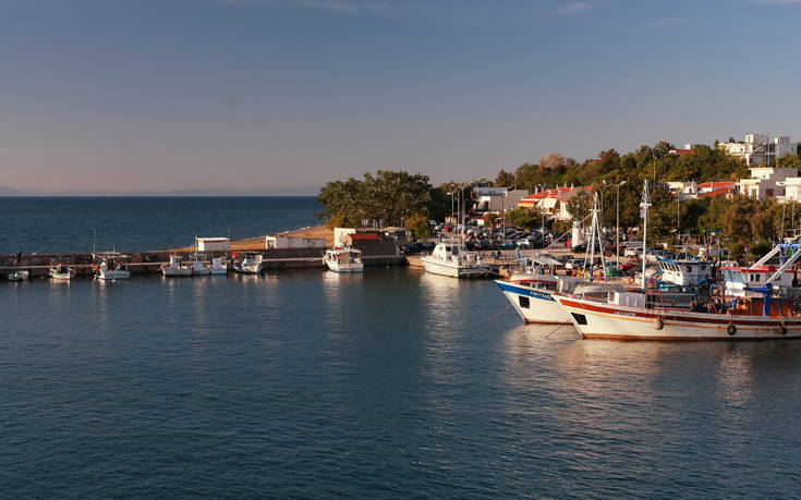 Πώς θα λυθεί το πρόβλημα στο λιμάνι της Σαμοθράκης