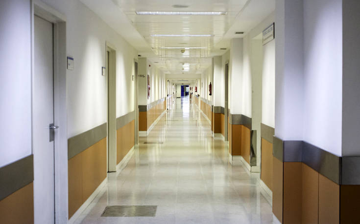 ΠΟΕΔΗΝ: Στο νοσοκομείο Καρπενησίου ζεσταίνουν νερό στην κατσαρόλα