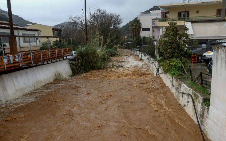 Βαφτίστηκε το μωρό που έχασε τους γονείς του σε χείμαρρο στην Κρήτη