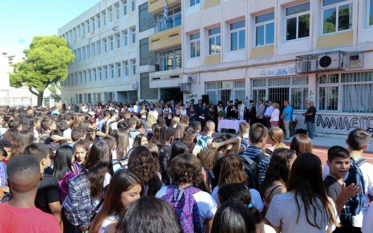 Πρώτο κουδούνι στα σχολεία