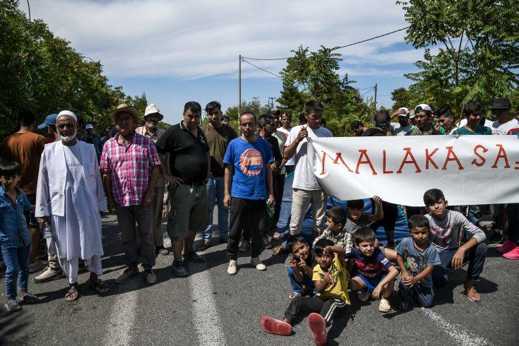 Αλλοδαποί είχαν αποκλείσει τη σιδηροδρομική γραμμή στη Μαλακάσα