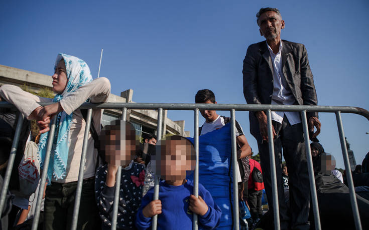 Γερμανία: Πρόσφυγας απειλούσε με μωρό και ζητούσε τεστ πατρότητας