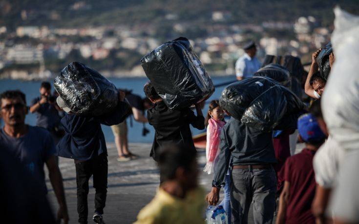 Σε δομές της Βόρειας Ελλάδας οι 1.500 πρόσφυγες και μετανάστες από τη Λέσβο