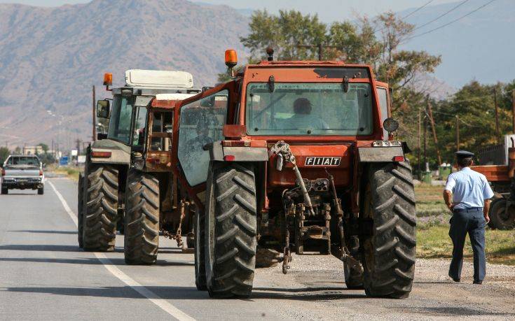 Θεσσαλονίκη: Στις πλατείες των χωριών ετοιμάζονται να κατεβάσουν τα τρακτέρ τους οι αγρότες