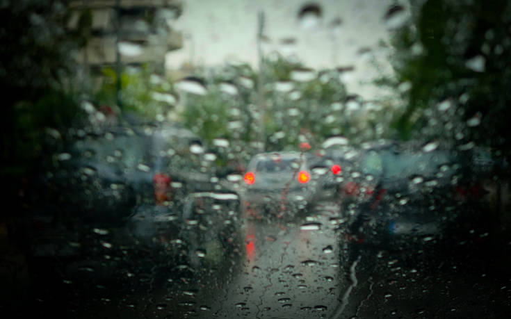 Βροχερός ο καιρός το Σάββατο, τι να περιμένετε σε Αττική και Θεσσαλονίκη