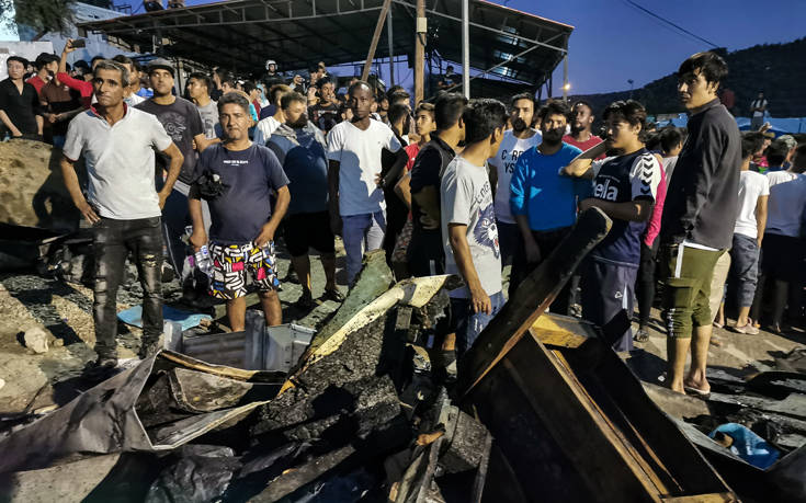 Μόρια: Στην εντατική Αφρικανός που μαχαιρώθηκε όταν πήγε να επισκεφτεί ομοεθνείς του