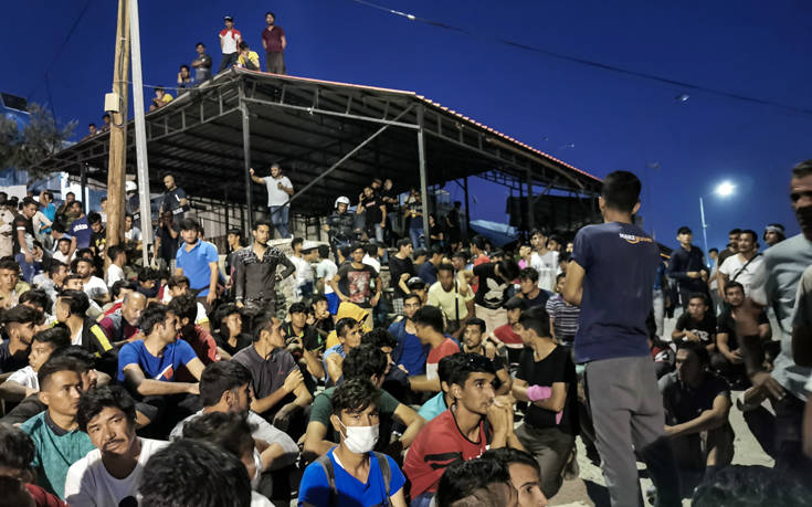 Η ευρωπαϊκή ελπίδα για διέξοδο στο προσφυγικό και το «παιχνίδι» με τις ΜΚΟ
