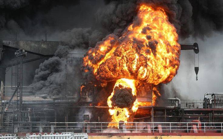 Νότια Κορέα: Δώδεκα τραυματίες έπειτα από έκρηξη σε πετρελαιοφόρο