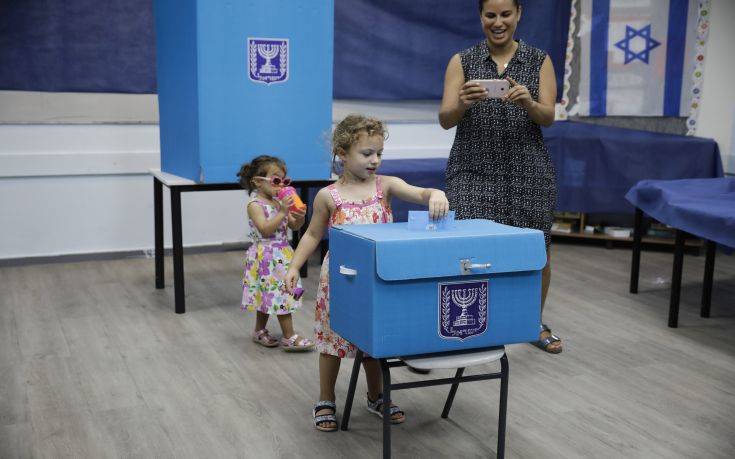 Μεγάλο ντέρμπι στις εκλογές του Ισραήλ δείχνουν τα exit poll