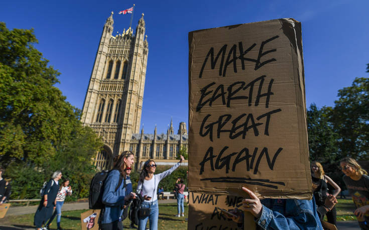 Μεγάλη Βρετανία: Χιλιάδες μαθητές στις διαδηλώσεις για την κλιματική αλλαγή