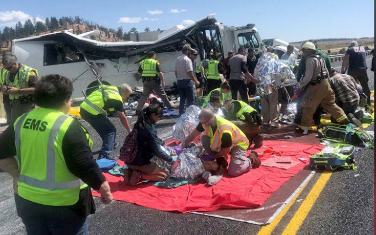 Τουλάχιστον 4 τουρίστες σκοτώθηκαν σε τροχαίο δυστύχημα με λεωφορείο στη Γιούτα