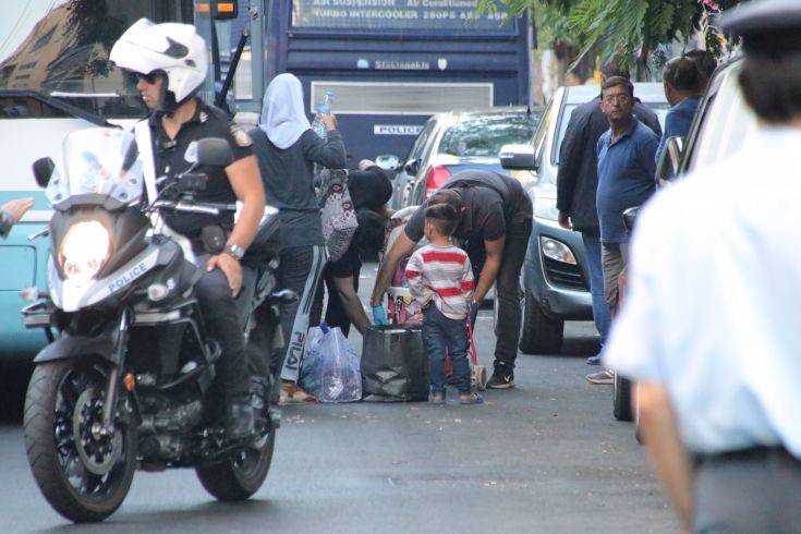Σε συντονισμό με τον Δήμο Αθηναίων η αστυνομική επιχείρηση στην Αχαρνών
