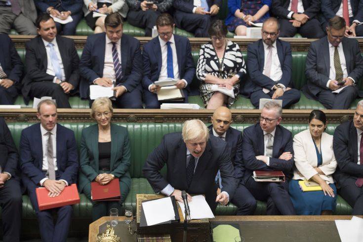 Βρετανία: Πρώτο «ναι» της Βουλής στο νόμο για την αναβολή του Brexit