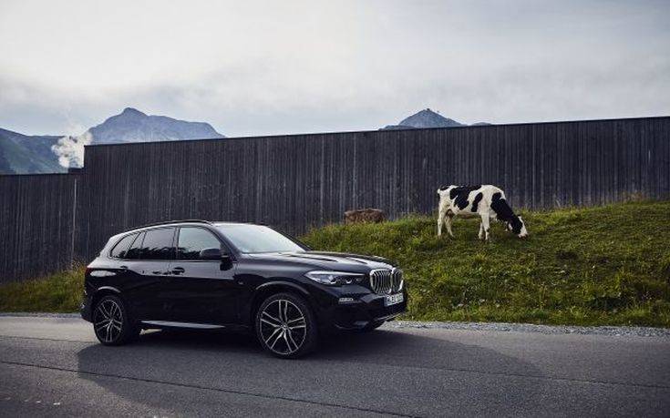 BMW X5 x Drive 45e: Με 394 ίππους και 3πλάσια ηλεκτρική αυτονομία