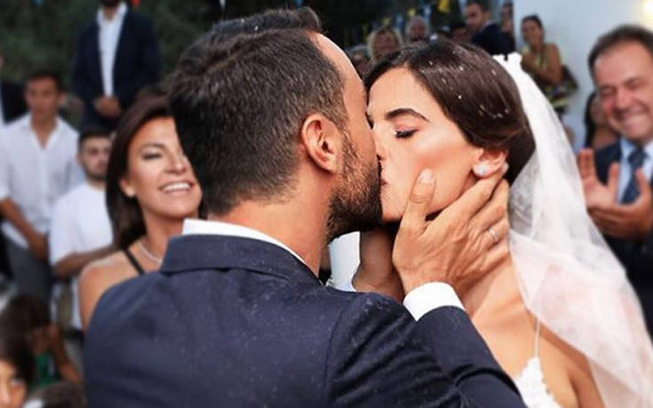 Σάκης Τανιμανίδης &#8211; Χριστίνα Μπόμπα: Τα μηνύματα για την πρώτη επέτειο γάμου