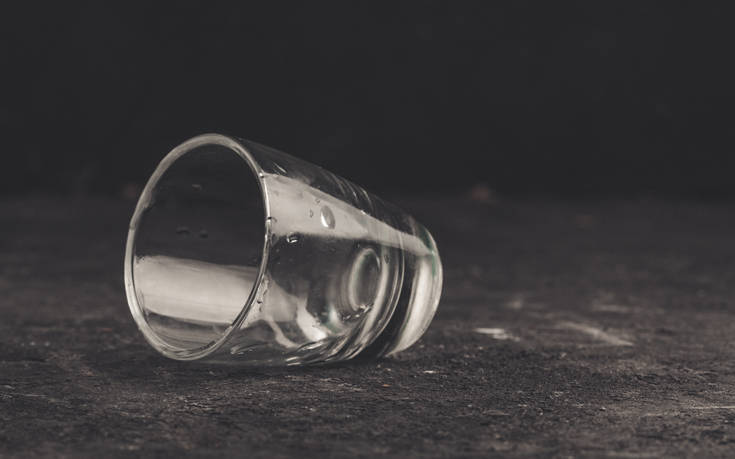 Κορονοϊός: Το lockdown αυξάνει την υπερβολική κατανάλωση αλκοόλ στο σπίτι