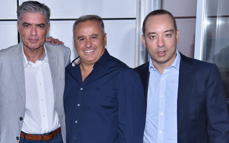 Λαμπερές παρουσίες και εντυπωσιακά καπέλα στο 73ο Ελληνικό Ντέρμπι ΟΠΑΠ – Newsbeast